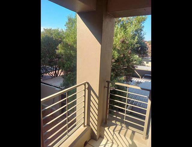 0.5 BEDROOM APARTMENT TO LET IN PAULSHOF